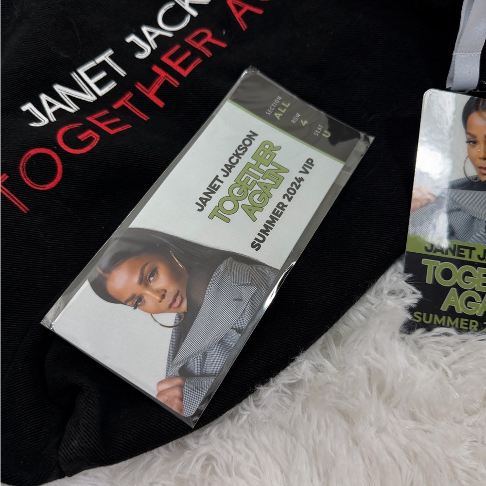 Janet Jackson Together Again 2024 VIP full Bundle - Tote hoodie Lanyard + Passes - Picture 2 of 7